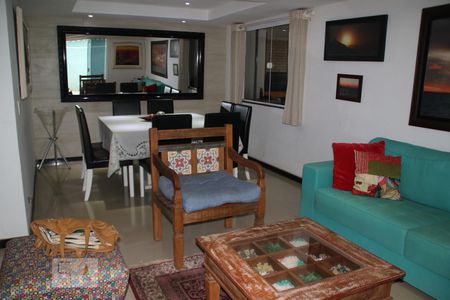 Sala 1 de casa de condomínio à venda com 5 quartos, 250m² em Taquara, Rio de Janeiro