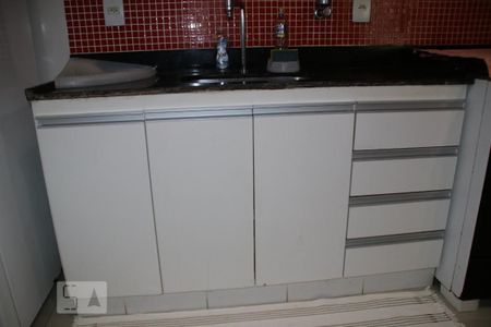 Casa de condomínio à venda com 250m², 5 quartos e 2 vagasCozinha