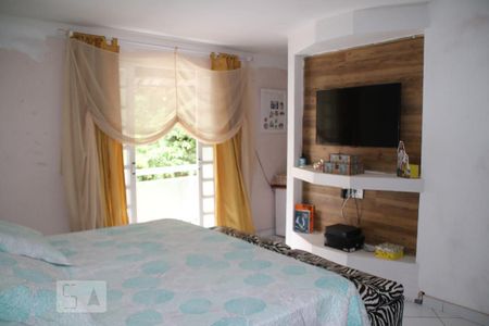 Casa de condomínio à venda com 250m², 5 quartos e 2 vagasquarto 4