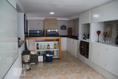 Casa de condomínio à venda com 250m², 5 quartos e 2 vagasEspaço Gourmet