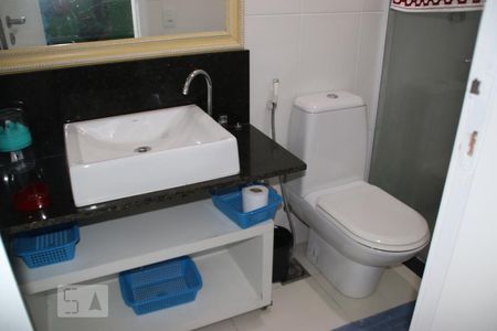 Casa de condomínio à venda com 250m², 5 quartos e 2 vagasBanheiro quarto 1