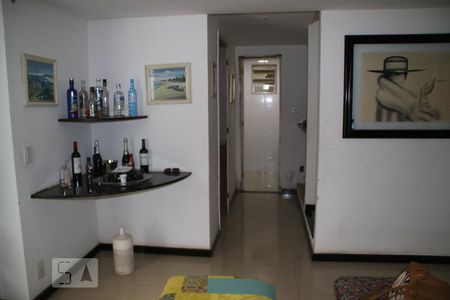 Sala 1 de casa de condomínio à venda com 5 quartos, 250m² em Taquara, Rio de Janeiro