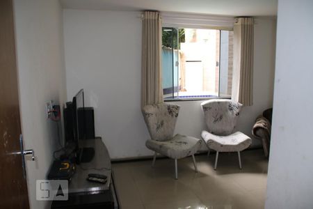 Sala 1 de casa de condomínio à venda com 5 quartos, 250m² em Taquara, Rio de Janeiro