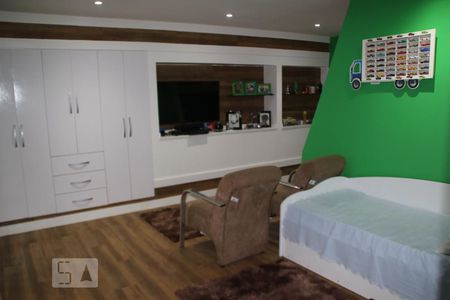 Casa de condomínio à venda com 250m², 5 quartos e 2 vagasQuarto 1
