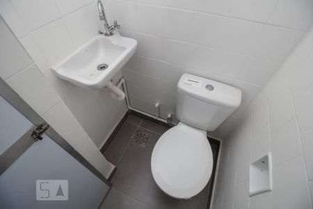 Apartamento à venda com 143m², 3 quartos e 1 vaga Apartamento à venda com 143m², 3 quartos e 1 vagaBanheiro de Serviço