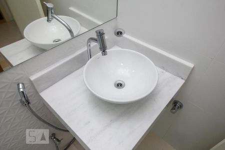 Apartamento à venda com 143m², 3 quartos e 1 vaga Apartamento à venda com 143m², 3 quartos e 1 vagaBanheiro Social 1