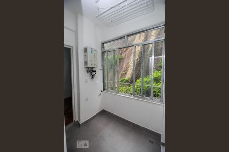 Apartamento à venda com 143m², 3 quartos e 1 vaga Apartamento à venda com 143m², 3 quartos e 1 vagaÁrea de Serviço