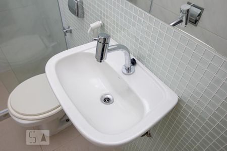 Apartamento à venda com 143m², 3 quartos e 1 vaga Apartamento à venda com 143m², 3 quartos e 1 vagaBanheiro Social 2