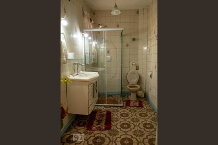 Casa à venda com 180m², 2 quartos e 1 vaga Casa à venda com 180m², 2 quartos e 1 vagaBanheiro 1