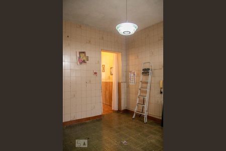 Casa à venda com 180m², 2 quartos e 1 vaga Casa à venda com 180m², 2 quartos e 1 vagaCozinha