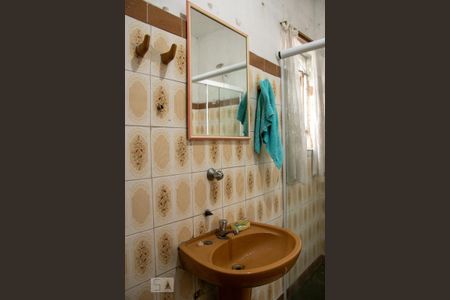 Casa à venda com 180m², 2 quartos e 1 vaga Casa à venda com 180m², 2 quartos e 1 vagaBanheiro 2