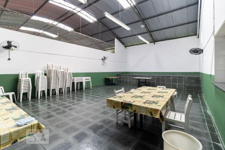 Apartamento para alugar com 47m², 2 quartos e 1 vaga Apartamento para alugar com 47m², 2 quartos e 1 vagaSalão de Festas