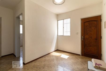 Sala de apartamento para alugar com 2 quartos, 47m² em Vila Liviero, São Paulo