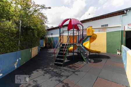 Apartamento para alugar com 47m², 2 quartos e 1 vaga Apartamento para alugar com 47m², 2 quartos e 1 vagaPlayground