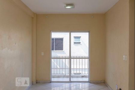 Sala de apartamento para alugar com 2 quartos, 98m² em Chacrinha, Nova Iguaçu