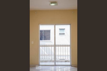 Sala de apartamento para alugar com 2 quartos, 98m² em Chacrinha, Nova Iguaçu