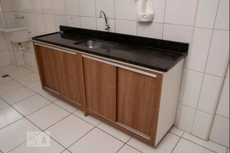 Apartamento para alugar com 98m², 2 quartos e 1 vaga Apartamento para alugar com 98m², 2 quartos e 1 vagaCozinha e Área de Serviço