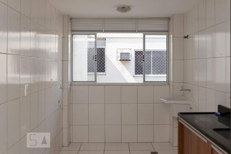Apartamento para alugar com 98m², 2 quartos e 1 vaga Apartamento para alugar com 98m², 2 quartos e 1 vagaCozinha e Área de Serviço