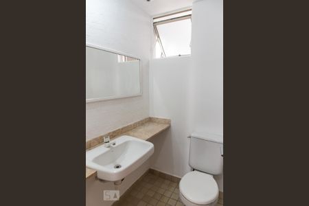 Apartamento à venda com 64m², 3 quartos e 1 vaga Apartamento à venda com 64m², 3 quartos e 1 vagaBanheiro