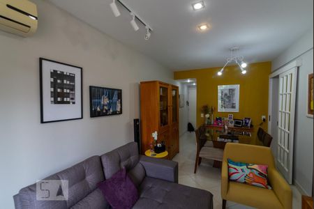 Apartamento à venda com 57m², 1 quarto e 1 vaga Apartamento à venda com 57m², 1 quarto e 1 vagaSala