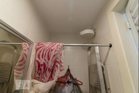 Apartamento à venda com 57m², 1 quarto e 1 vaga Apartamento à venda com 57m², 1 quarto e 1 vagaBanheiro de Serviço
