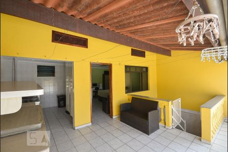 Casa à venda com 335m², 3 quartos e 1 vaga Casa à venda com 335m², 3 quartos e 1 vagaArea de Serviço