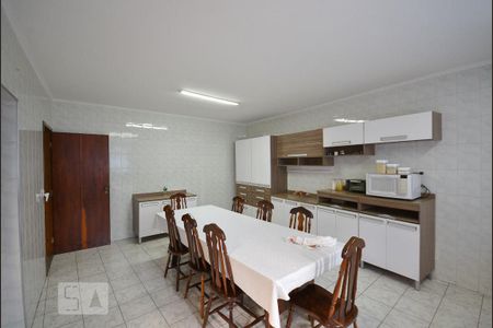 Casa à venda com 335m², 3 quartos e 1 vaga Casa à venda com 335m², 3 quartos e 1 vagaCozinha