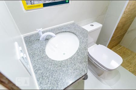 Apartamento para alugar com 80m², 2 quartos e 1 vaga Apartamento para alugar com 80m², 2 quartos e 1 vagaBanheiro Social