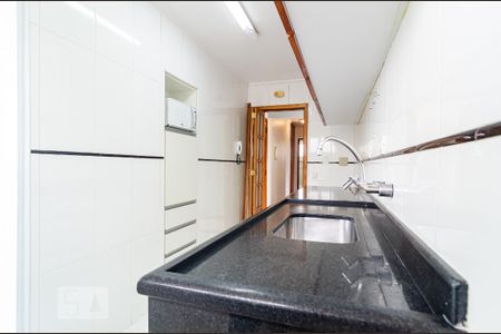 Apartamento para alugar com 80m², 2 quartos e 1 vaga Apartamento para alugar com 80m², 2 quartos e 1 vagaCozinha