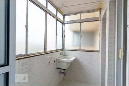Apartamento para alugar com 80m², 2 quartos e 1 vaga Apartamento para alugar com 80m², 2 quartos e 1 vagaLavanderia