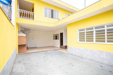 Casa para alugar com 205m², 4 quartos e 6 vagasQuintal