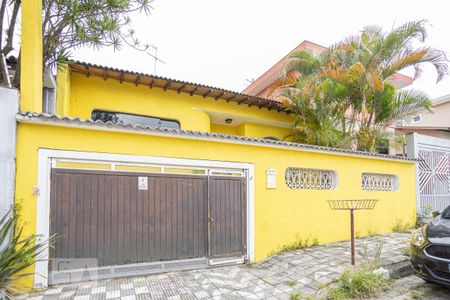 Casa para alugar com 205m², 4 quartos e 6 vagasFachada