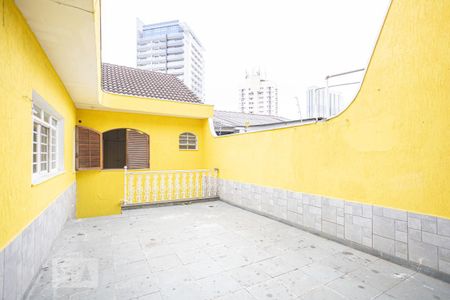 Casa para alugar com 205m², 4 quartos e 6 vagasQuintal