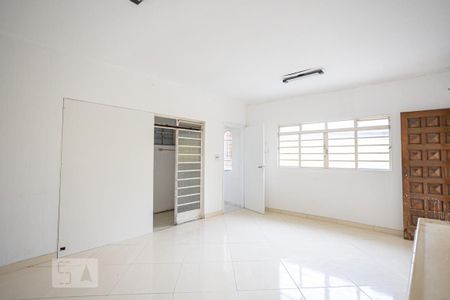 Casa para alugar com 205m², 4 quartos e 6 vagasCozinha