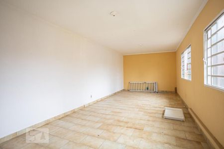 Casa para alugar com 205m², 4 quartos e 6 vagasQuarto