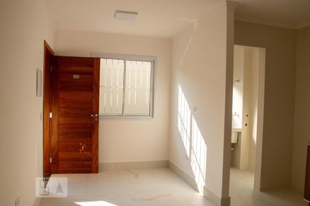 Sala/Cozinha de apartamento para alugar com 1 quarto, 38m² em Vila Mazzei, São Paulo