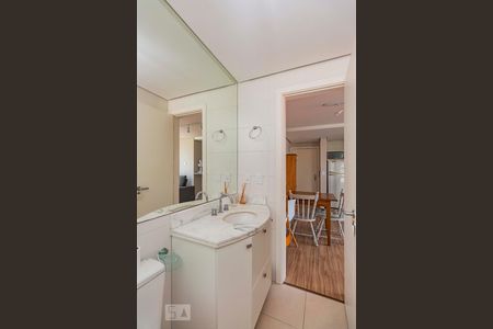 Banheiro  de apartamento para alugar com 1 quarto, 44m² em Petrópolis, Porto Alegre