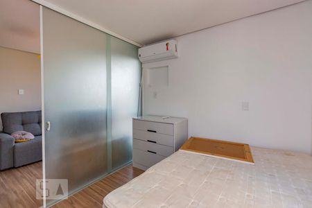 Quarto 1 de apartamento para alugar com 1 quarto, 44m² em Petrópolis, Porto Alegre