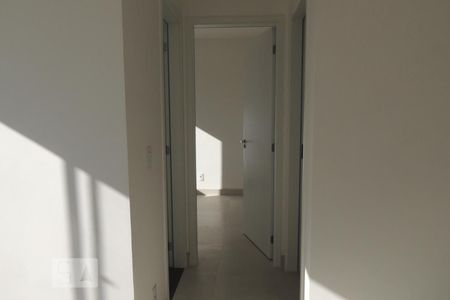 Corredor de apartamento à venda com 2 quartos, 45m² em Vila Miguel Vicente Cury, Campinas