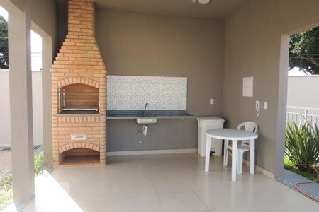 Apartamento à venda com 45m², 2 quartos e 1 vagaÁrea comum - Churrasqueira