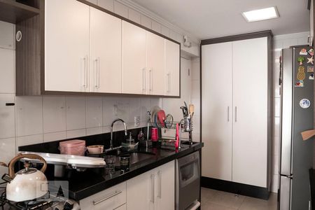 Apartamento para alugar com 120m², 3 quartos e 2 vagas Apartamento para alugar com 120m², 3 quartos e 2 vagasCozinha