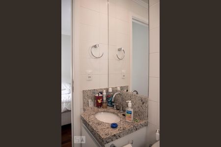 Apartamento para alugar com 120m², 3 quartos e 2 vagas Apartamento para alugar com 120m², 3 quartos e 2 vagasBanheiro da Suíte 2