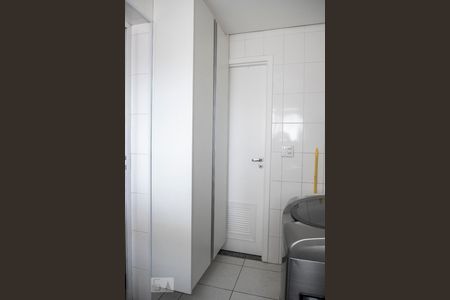 Apartamento para alugar com 120m², 3 quartos e 2 vagas Apartamento para alugar com 120m², 3 quartos e 2 vagasÁrea de Serviço