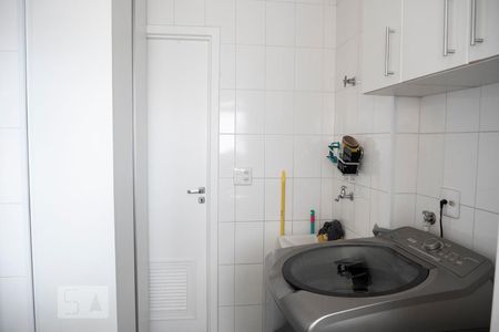 Apartamento para alugar com 120m², 3 quartos e 2 vagas Apartamento para alugar com 120m², 3 quartos e 2 vagasÁrea de Serviço