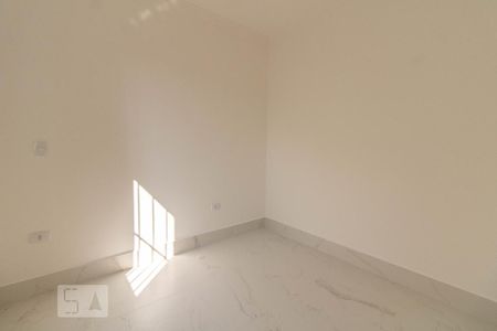 Quarto 1 de apartamento para alugar com 2 quartos, 45m² em Vila Mazzei, São Paulo