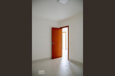 Quarto 2 de apartamento para alugar com 2 quartos, 49m² em Vila Mazzei, São Paulo