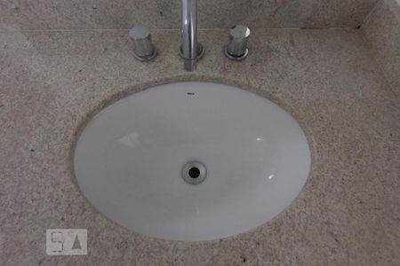 Apartamento para alugar com 109m², 3 quartos e 2 vagas Apartamento para alugar com 109m², 3 quartos e 2 vagasBanheiro da Suíte