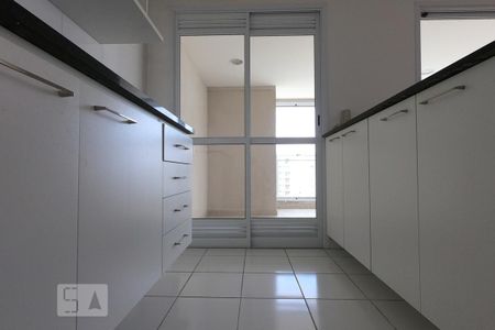 Apartamento para alugar com 109m², 3 quartos e 2 vagas Apartamento para alugar com 109m², 3 quartos e 2 vagasCozinha