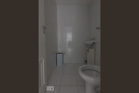 Apartamento para alugar com 109m², 3 quartos e 2 vagas Apartamento para alugar com 109m², 3 quartos e 2 vagasBanheiro de Serviço
