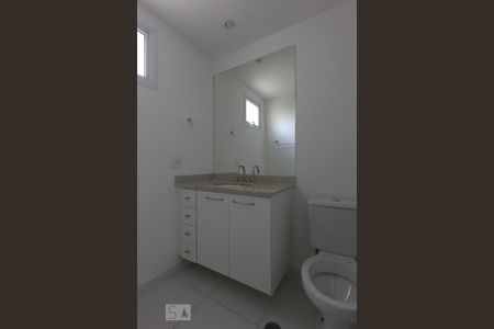Banheiro de apartamento para alugar com 3 quartos, 109m² em Vila Andrade, São Paulo